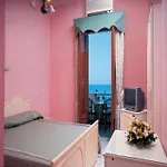 Santa Maria Hotel 3*